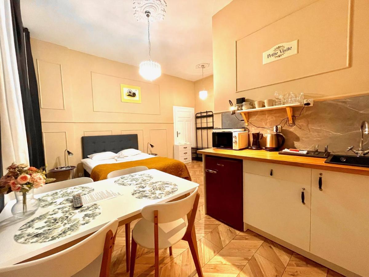 Petite Visite No 4a I 4b Apartment *